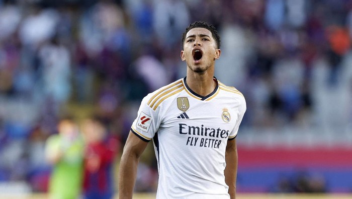 Soccer Football - LaLiga - FC Barcelona v Real Madrid - Estadi Olimpic Lluis Companys, Barcelona, Spain - October 28, 2023 Real Madrids Jude Bellingham celebrates after the match REUTERS/Albert Gea