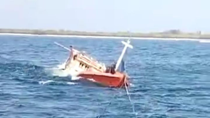 Kapal Motor tenggelam di Sumenep