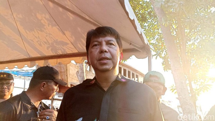 Kepala OJK Regional 6 Sulampua Darwisman.