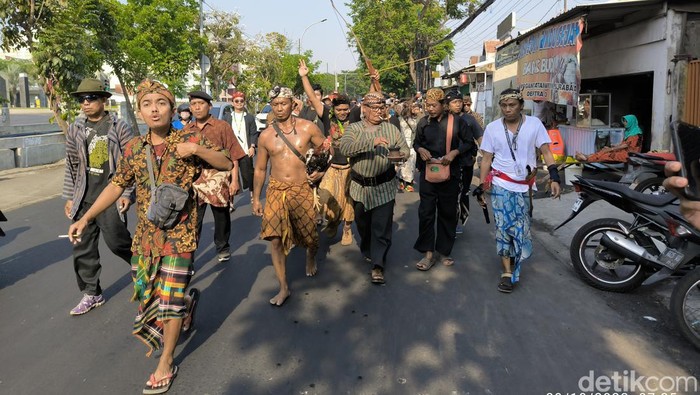 Kirab Swaunggaling menagih janji Kirab Swaunggaling menagih janji