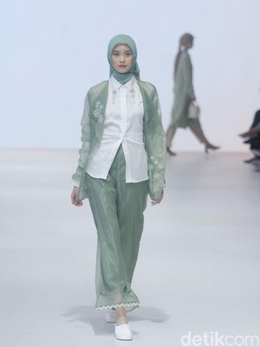 Koleksi Napocut di JFW 2024