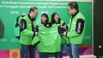 Lambangkan Semangat Gotong Royong Lewat Jaket Baru