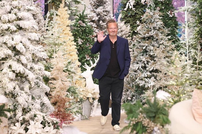 Matthew Perry Meninggal Dunia