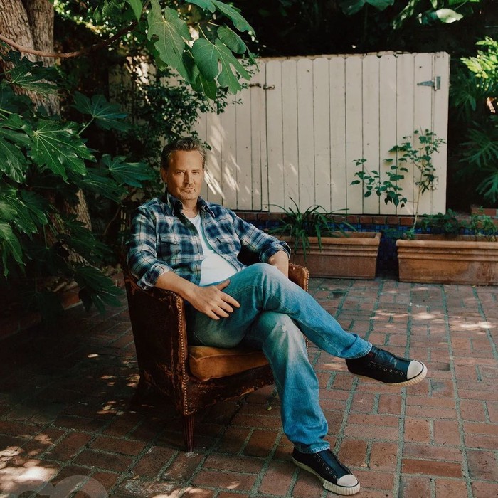 Matthew Perry Meninggal Dunia