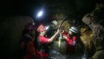 Melihat Pemindahan Pompa Air di Sungai Bawah Tanah