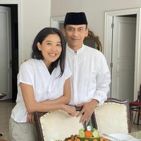 Ternyata pria yang berhasil mendapatkan hati Olivia Zalianty adalah Ndaru Kusumo. Namun bintang film Ma’rifat Cinta itu tidak membeberkan banyak mengenai profil sang suami. Foto: Instagram @oliviazallianty