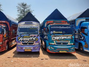 Ratusan Truk Modifikasi Adu Ganteng di Kudus, Ada yang Habis Ratusan Juta