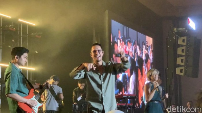Penampilan Maliq & DEssential di The Papandayan Jazz Festival (TPJF) 2023.
