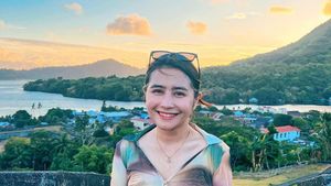 Foto: Adu Cantik Keindahan Banda Neira dengan Prilly Latuconsina