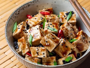 Menu Harian Ramadan 9: Gurih Enak! Tahu Saus Teriyaki dan Udang Goreng Ketumbar