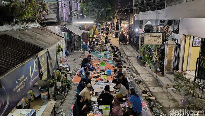 Sedekah Bumi Lidah Wetan