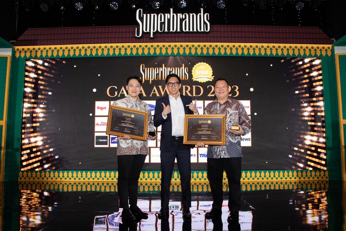 Superbrands Award 2023 Dua perusahaan yang mengikuti program coaching bisnis dari Coach Yusman sukses meraih Superbrands Award tahun 2023. IntiSolar dan Lemone, nama dua perusahaan dari industri yang berbeda, diharapkan menjadi inspirasi bagi pengusaha lainnya yang bisa sukses dari