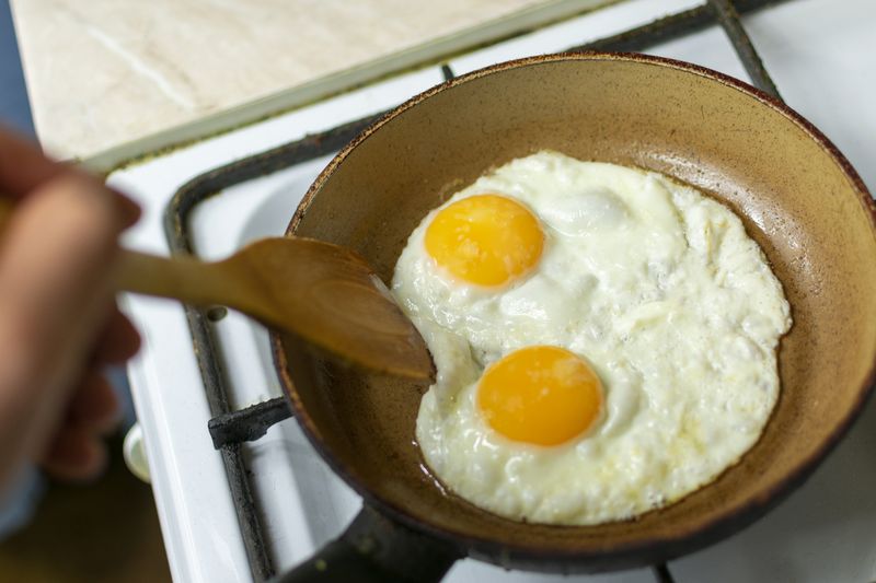 Cara memasak telur mata sapi