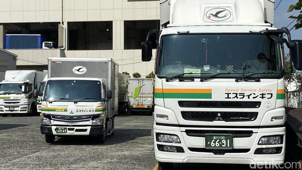 Truk eCanter di Jepang