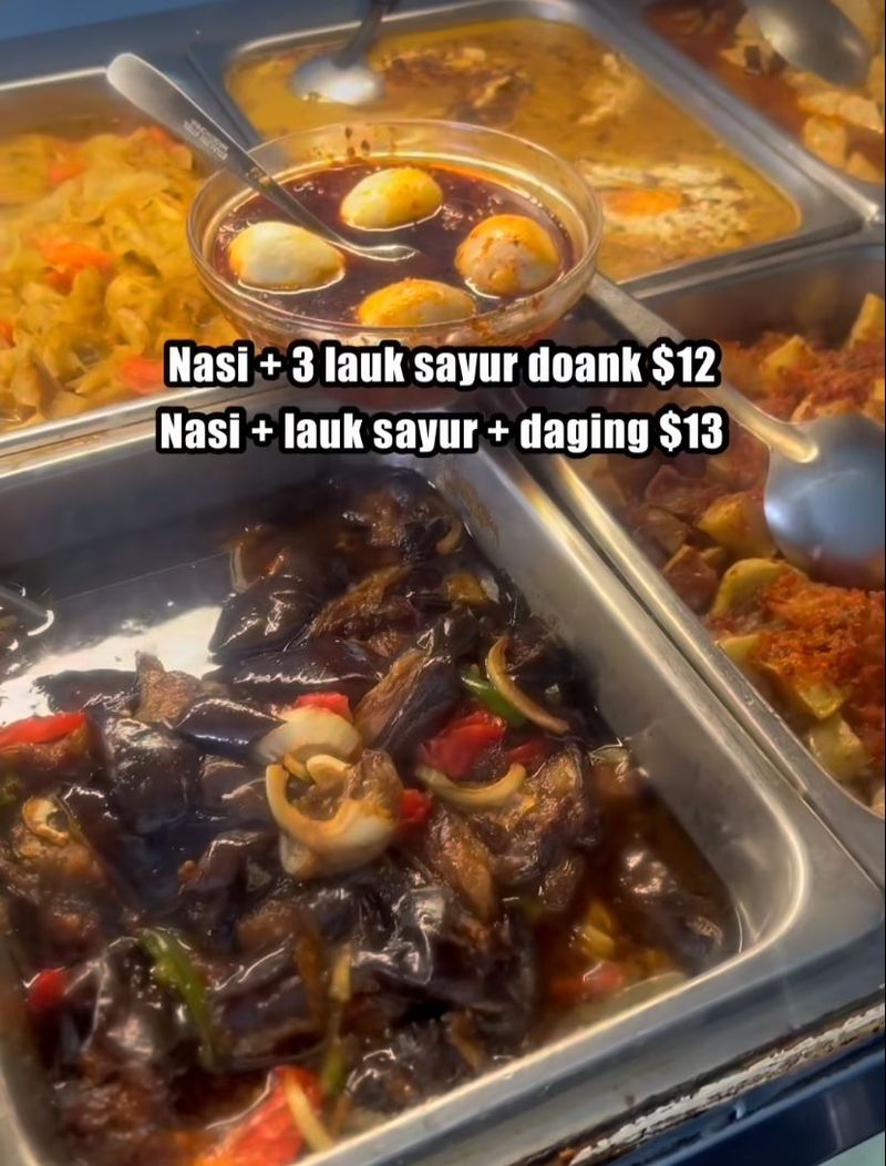 Warteg di Australia dengan menu nasi rames, nasi goreng, dan masakan indonesia lainnya.
