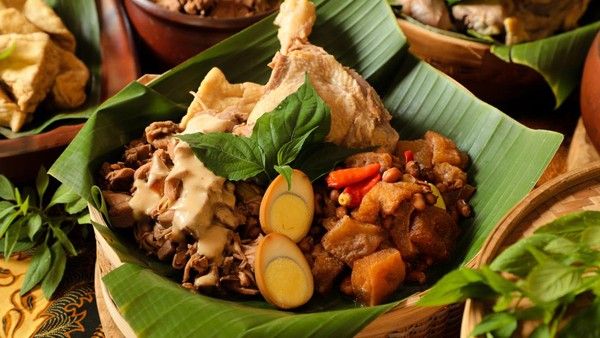 5 'Culture Shock' Tentang Makanan Lokal Ini Bikin Banyak Orang Bingung