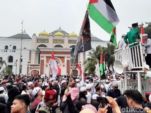Ribuan Umat Muslim Palembang Turun ke Jalan Bela Palestina