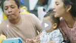 So Sweet! Arie Kriting dan Indah Permatasari Rebutan Sate untuk Makan Bareng