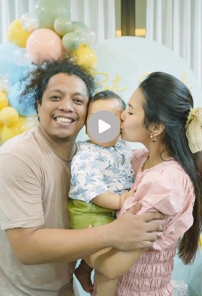 Arie Kriting dan Indah Permatasari Arie Kriting dan Indah Permatasari