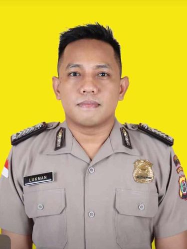 Bripka Lukman menjadi korban tabrakan maut di Jalan Trans Timor, Desa Letmafo Timur, Kecamatan Insana Tengah, TTU, NTT, Senin (30/10/2023) siang. (Polres TTU)
