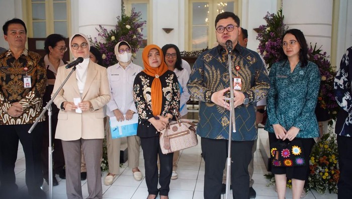 Bupati Kediri Hanindhito Himawan Pramana