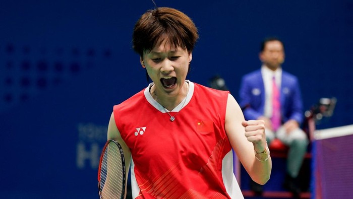 Asian Games - Hangzhou 2022 - Badminton - Binjiang Gymnasium, Hangzhou, China - October 7, 2023 Chinas Chen Yufei reacts during the Womens Singles final against South Koreas An Seyoung REUTERS/Weixiang Lim
