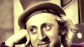 Kalau aslinya dia nyengir gtu. Tapi setelah dipoles pakai AI kok kayak sedih banyak pikiran ya. Foto: (Bored Panda).