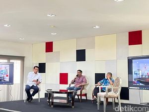 Djarot Sebut Gibran Contoh yang Tidak Bagus, Ungkit Karpet Merah-Privilege