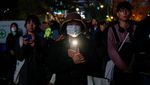 Duka Keluarga Korban Saat Peringatan 1 Tahun Tragedi Itaewon