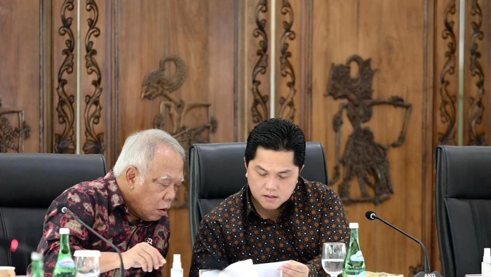 Erick Thohir pimpin rapat gantikan Luhut