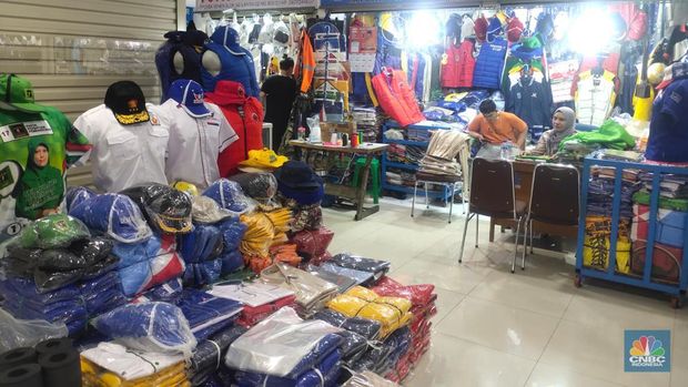 Situasi Pasar Senen, Jakarta Sepi Jelang Pemilu. (CNBC Indonesia/Rosseno Aji Nugroho)