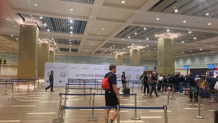 Imigrasi Ngurah Rai memasang 90 mesin autogate di terminal kedatangan dan keberangkatan internasional Bandara I Gusti Ngurah Rai, Bali. (Foto: Humas Imigrasi Ngurah Rai)