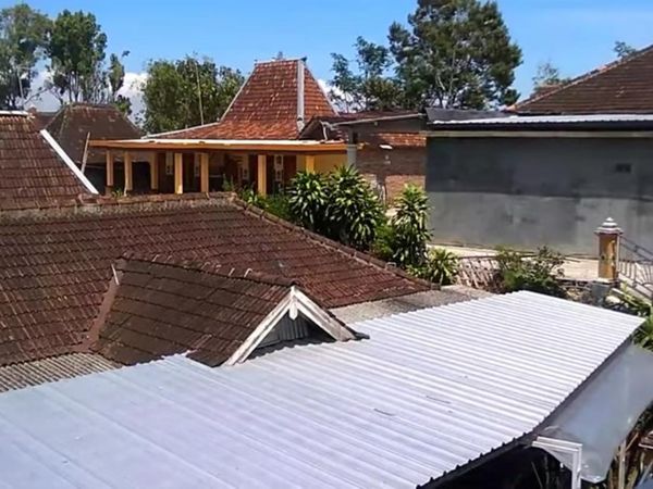 Penampakan Deretan Rumah Gedong di Wonogiri Milik Para Pedagang Bakso