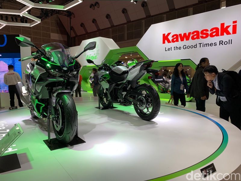 Kawasaki Ninja 7 Hybrid