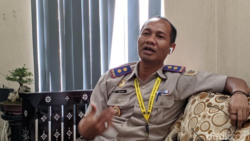Kepala BPN Lombok Tengah Subhan, Senin (30/10/2023). (Ahmad Viqi/detikBali)