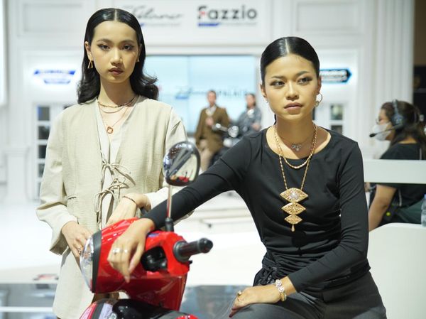 Foto: Inspirasi Tampil Stylish saat Bermotor Persembahan Yamaha x The Palace