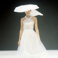 Inilah koleksi busana terbaru karya Albert Yanuar yang ditampilkan di Jakarta Fashion Week 2024, berlangsung di Pondok Indah Mal 3, Senin [23/10/2023]. Foto: Mohammad Abduh/detikcom.