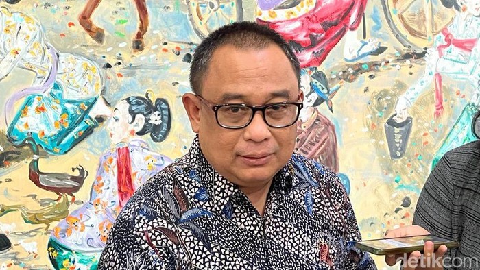 Koordinator Stafsus Jokowi Ari Dwipayana