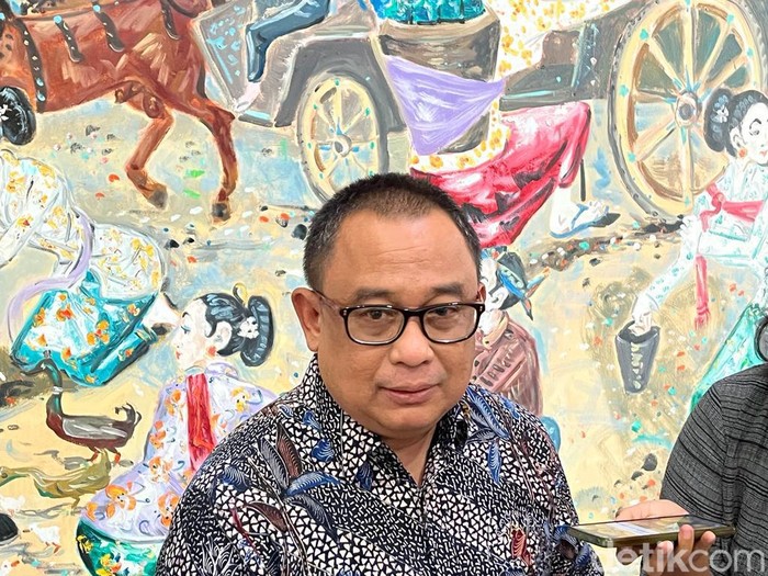 Koordinator Stafsus Jokowi Ari Dwipayana