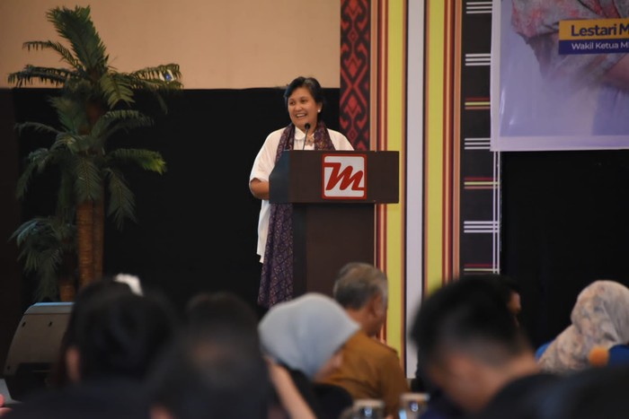Lestari Moerdijat