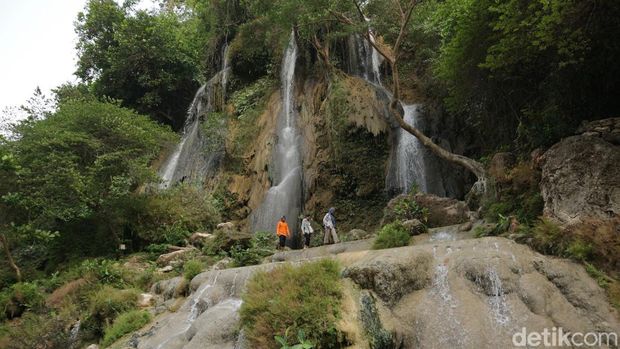 Air terjun Sri Gethuk di Wonosari, Gunung Kidul, Yogyakarta, menawarkan pemandangan yang menakjubkan. Yuk lihat.