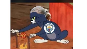 Sementara Man City berada di posisi kedua, terpaut dua point dari Tottenham Hotspur yang berada di puncak. Foto: Twitter