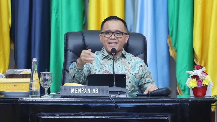 MenPAN-RB Abdullah Azwar Anas