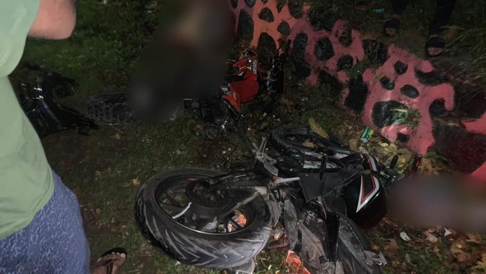 Mobil tabrak 2 pemotor di Jayapura.