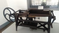Dulu para pelajar kedokteran belajar di Sekolah Dokter Jawa (saat ini Rumah Sakit Pusat Angkatan Darat Gatot Soebroto). Namun dianggap mengganggu kenyamanan pasien, sejak 1 Maret 1902, mereka belajar di STOVIA dan tidur di asramanya. Foto: Cicin Yulianti/detikcom