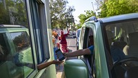 ASDP Indonesia Ferry (Persero) telah memberlakukan pembelian tiket secara daring melalui trip.ferizy.com untuk kapal penyeberangan lintas Pelabuhan Kayangan, Lombok Timur ke Pelabuhan Poto Tano, Sumbawa sejak 11 Oktober 2023. 