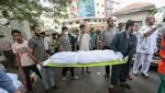 Melihat Lebih Dekat, Puluhan Jenazah Korban Bom Israel Dimakamkan Tanpa Nama