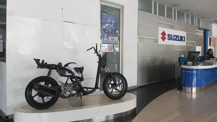 Rangka motor Suzuki.
