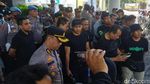 Protes Lantang Bonek Demo Kantor Persebaya