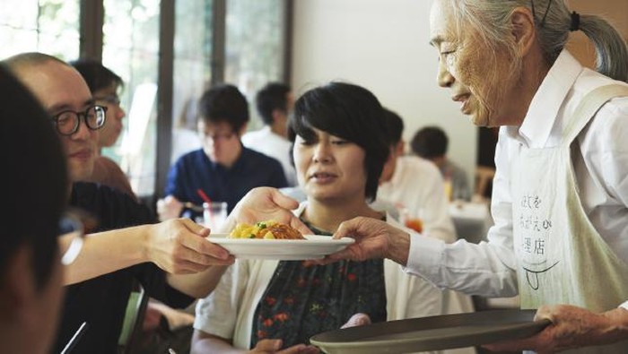 Restoran Ini Sengaja Berikan Pesanan Makanan yang Salah ke Pengunjung